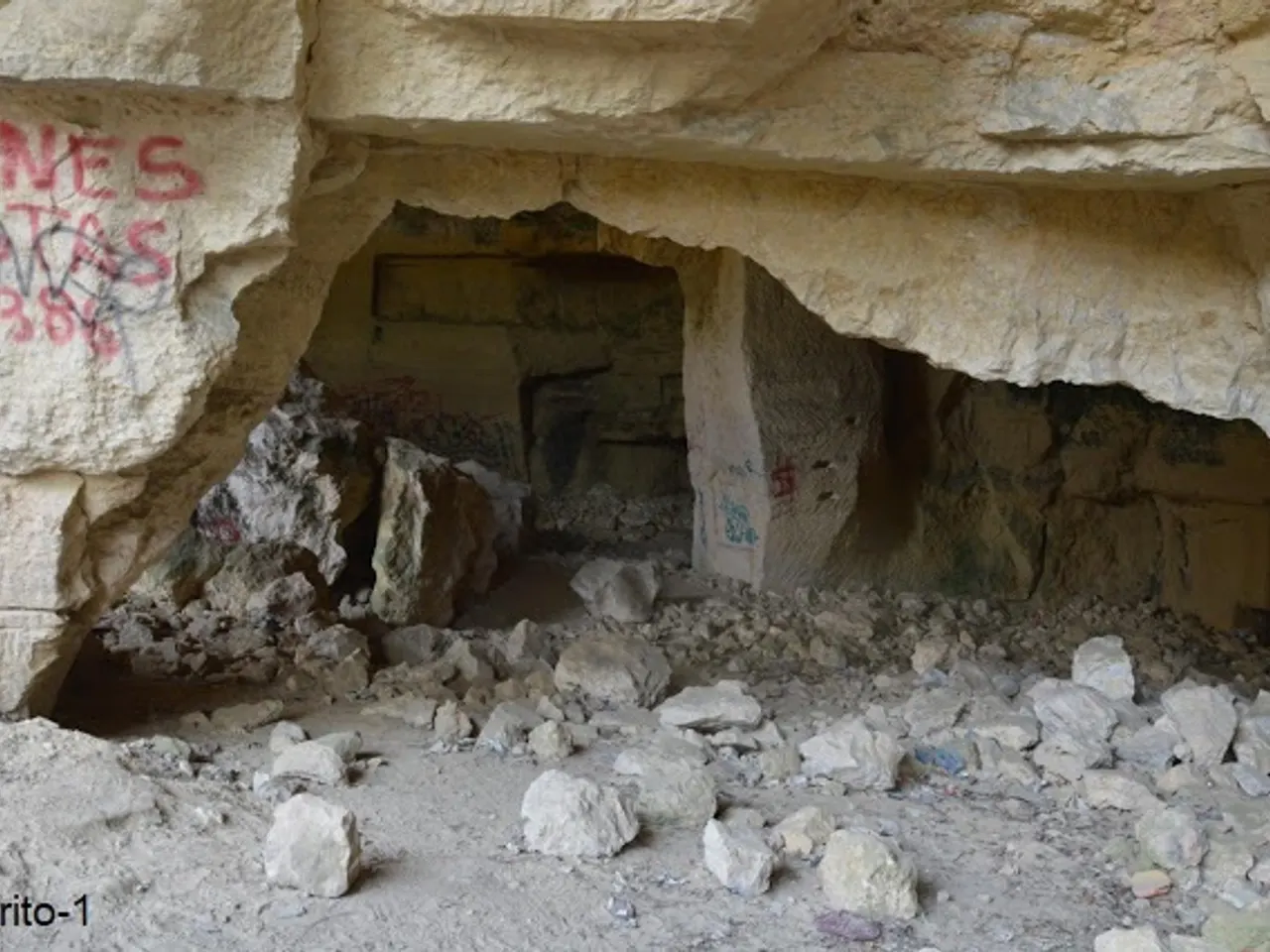 Photographie de LLORITO, COVES DEL