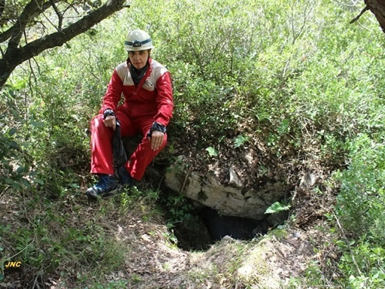 Fotografia de CAN VERDEGUER, AVENC Nº 6 DE