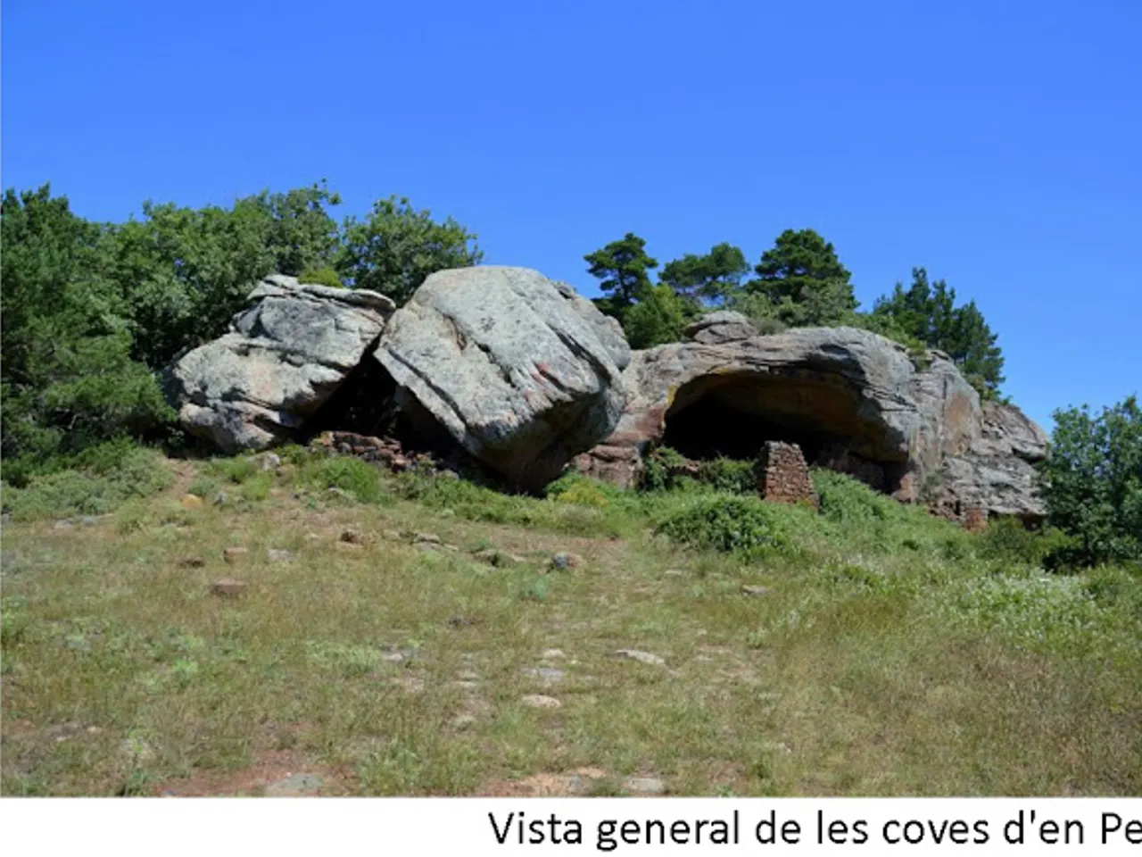 Photograph of PERE, COVES D'EN