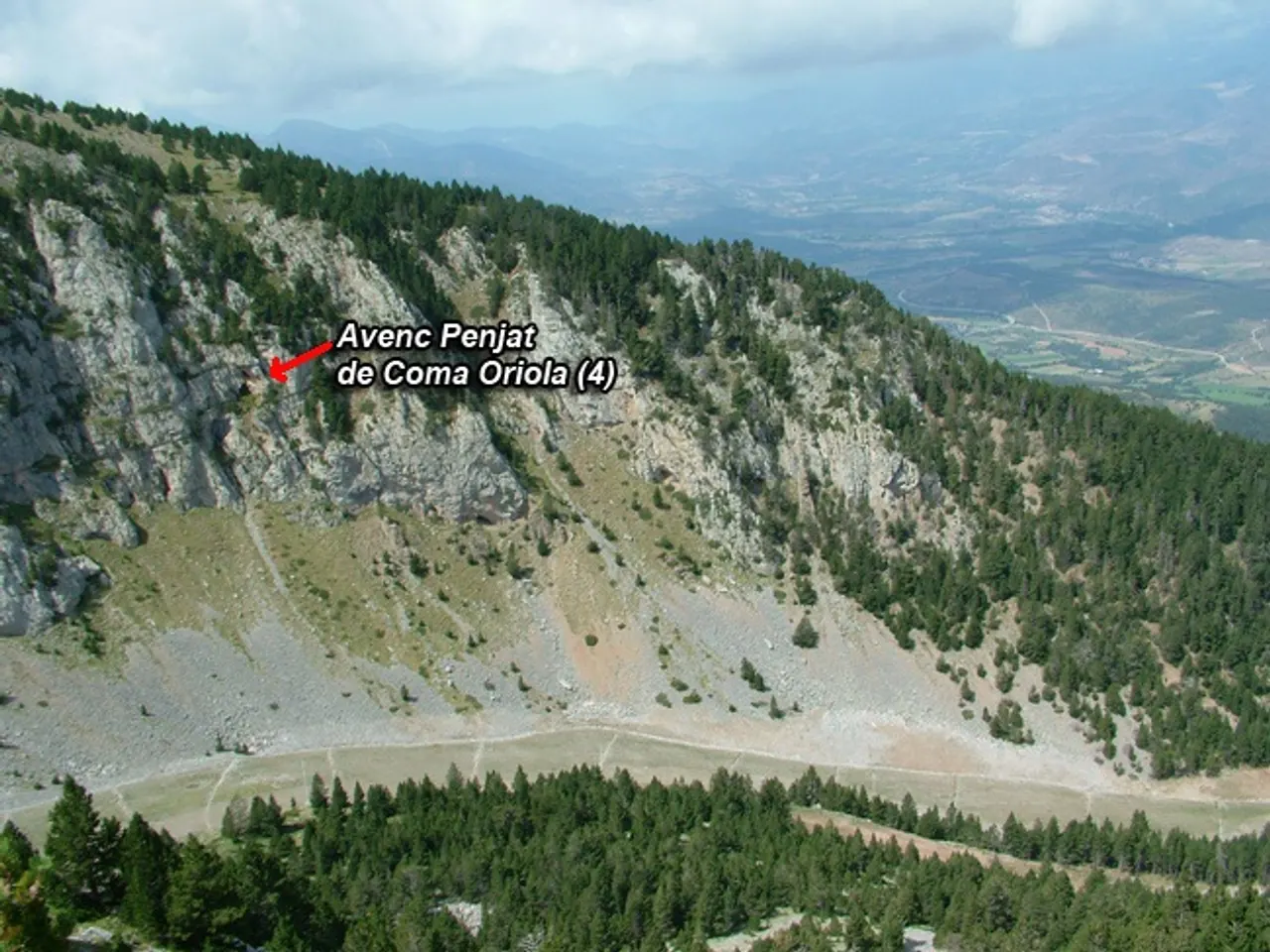 Fotografía de COMA ORIOLA, AVENC PENJAT DE