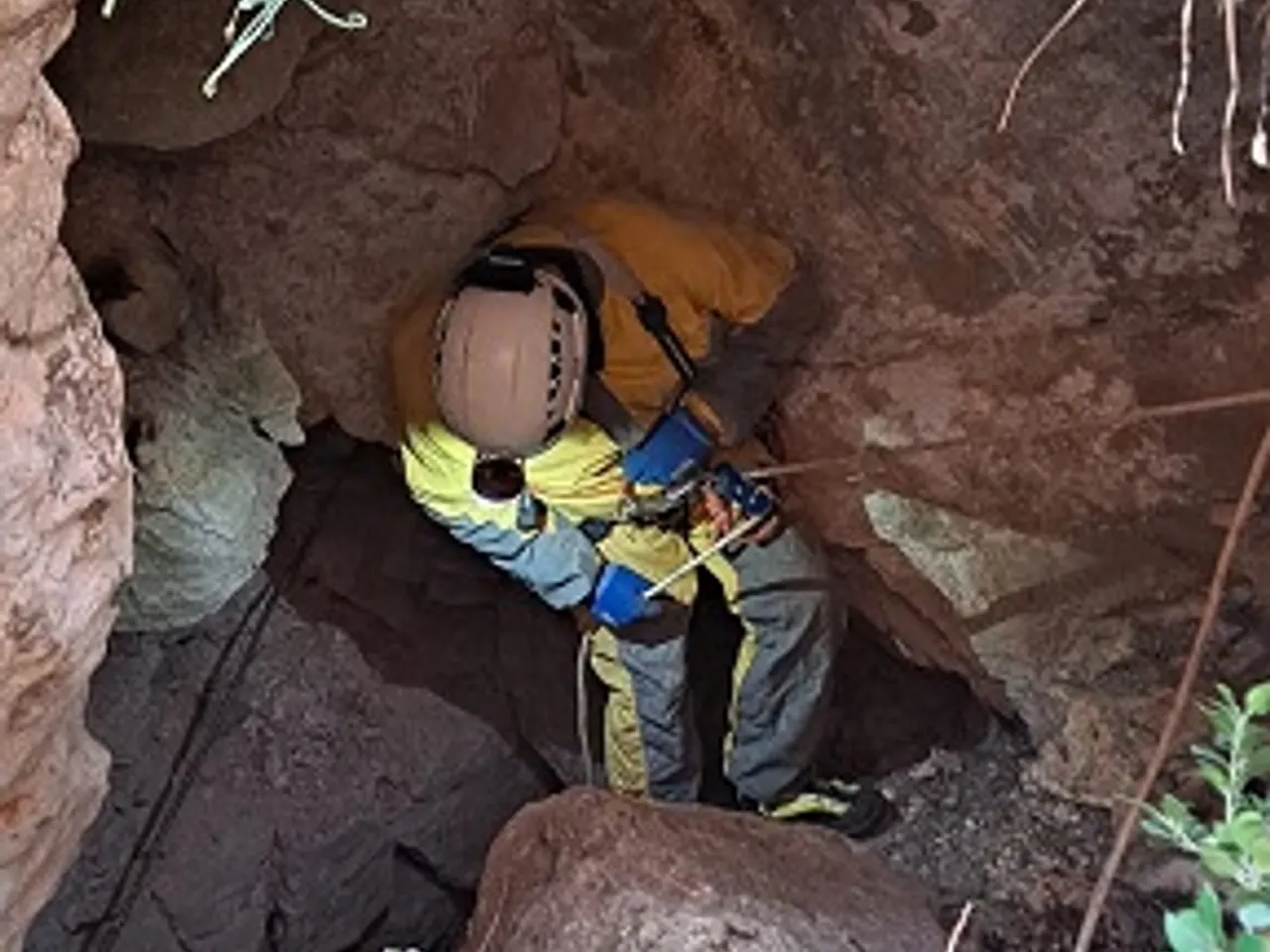 Fotografia de TRONA, FORAT DE LA