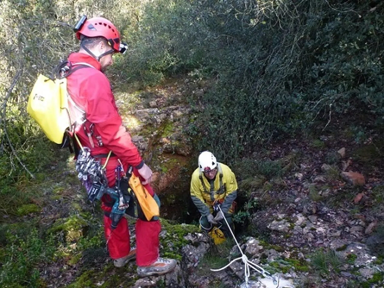 Fotografia de CLOT DE JOAN PERE, AVENC DE LO