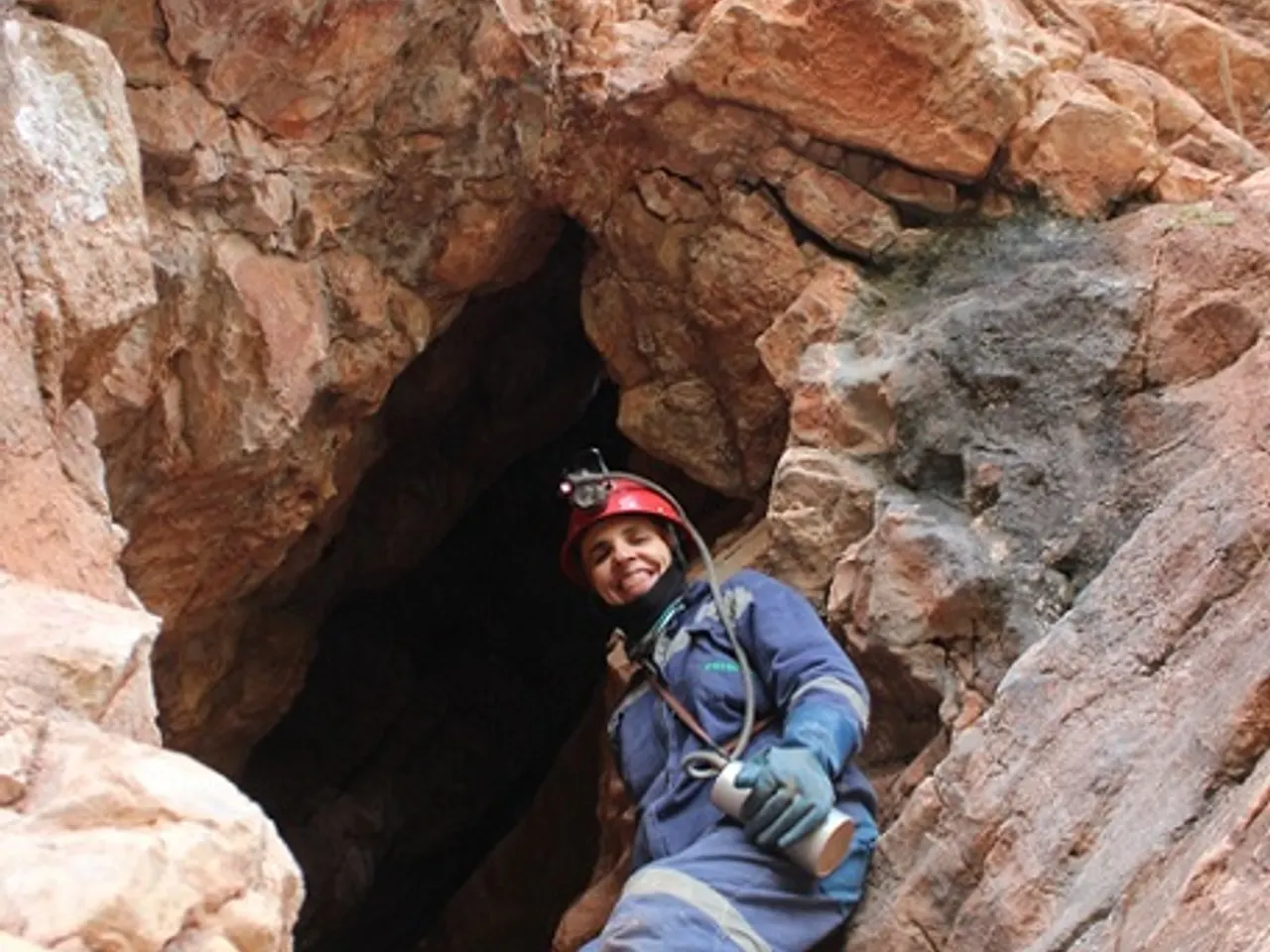 Fotografía de FONT DE LA RIERA, COVA DE LA