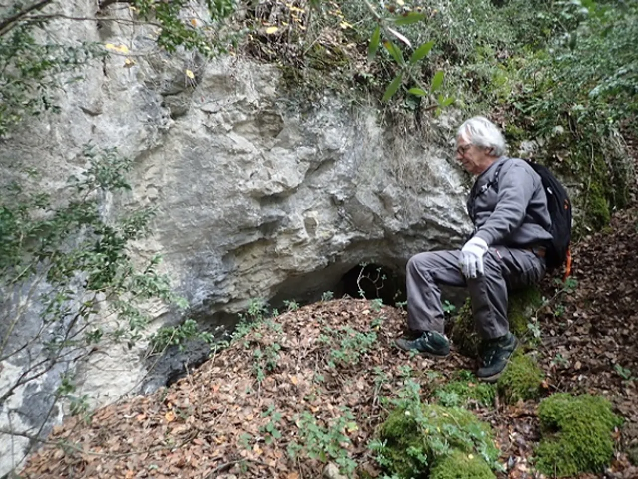 Fotografia de EMBOSCATS DEL TORRENT NEGRE, COVA DELS
