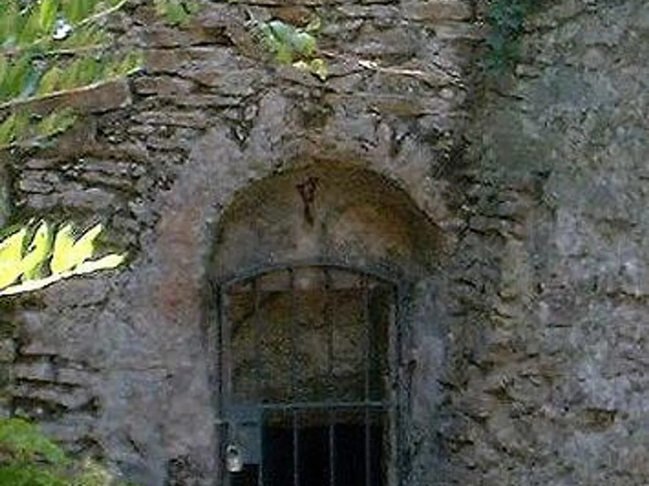 Fotografia de MURA, COVES DE