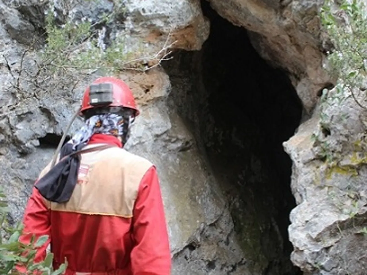 Photograph of FONT ORIOLA, COVA DE LA