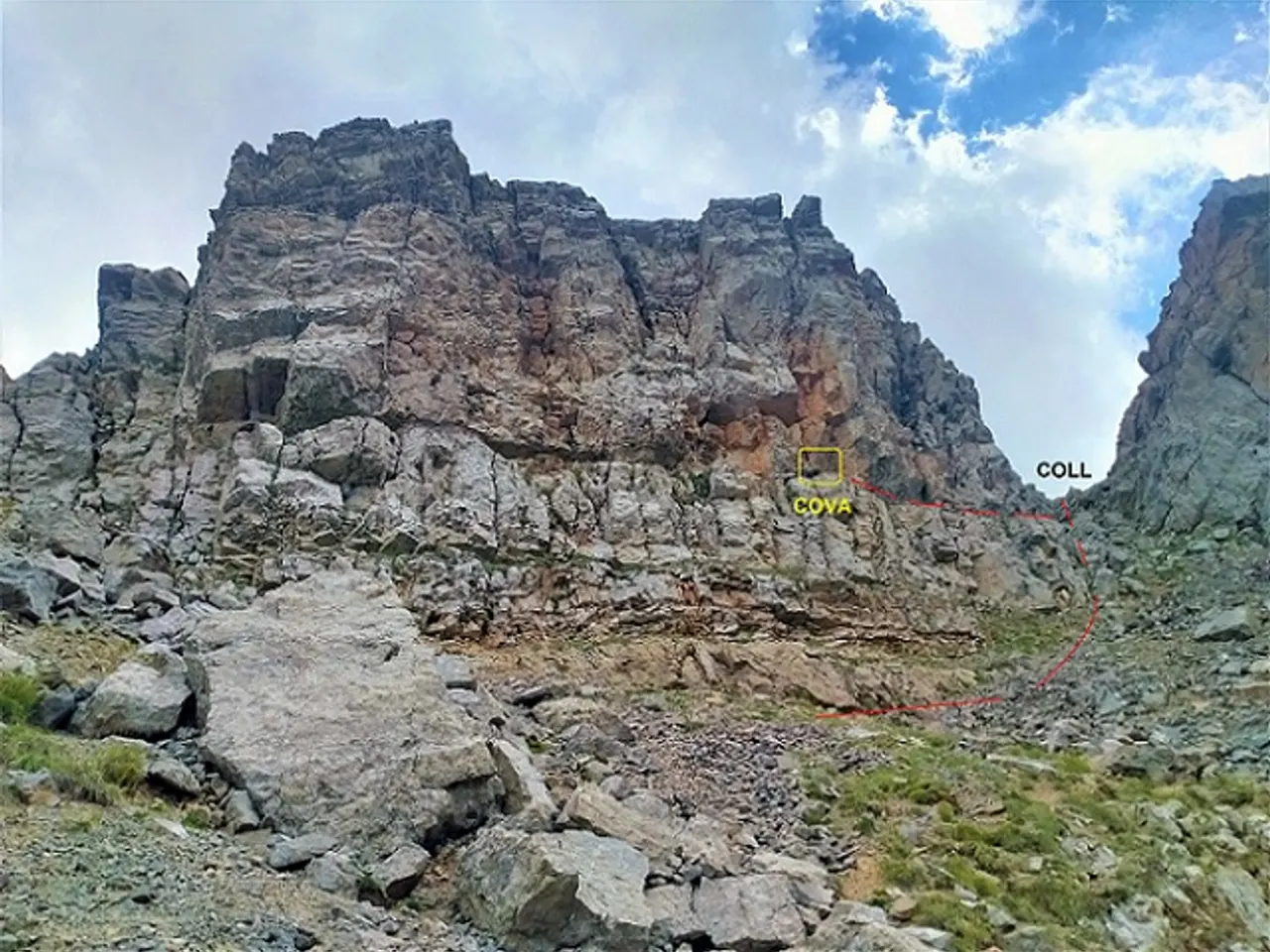 Fotografia de FONT DEL CRISTALL, COVA DE LA