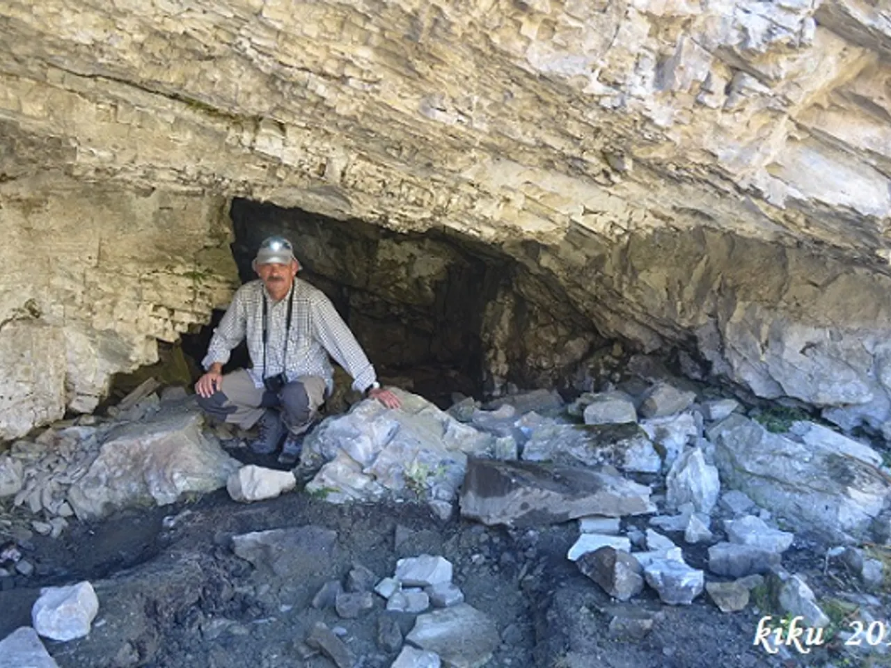 Fotografia de CATAU DE L'ÓS, COVES DEL