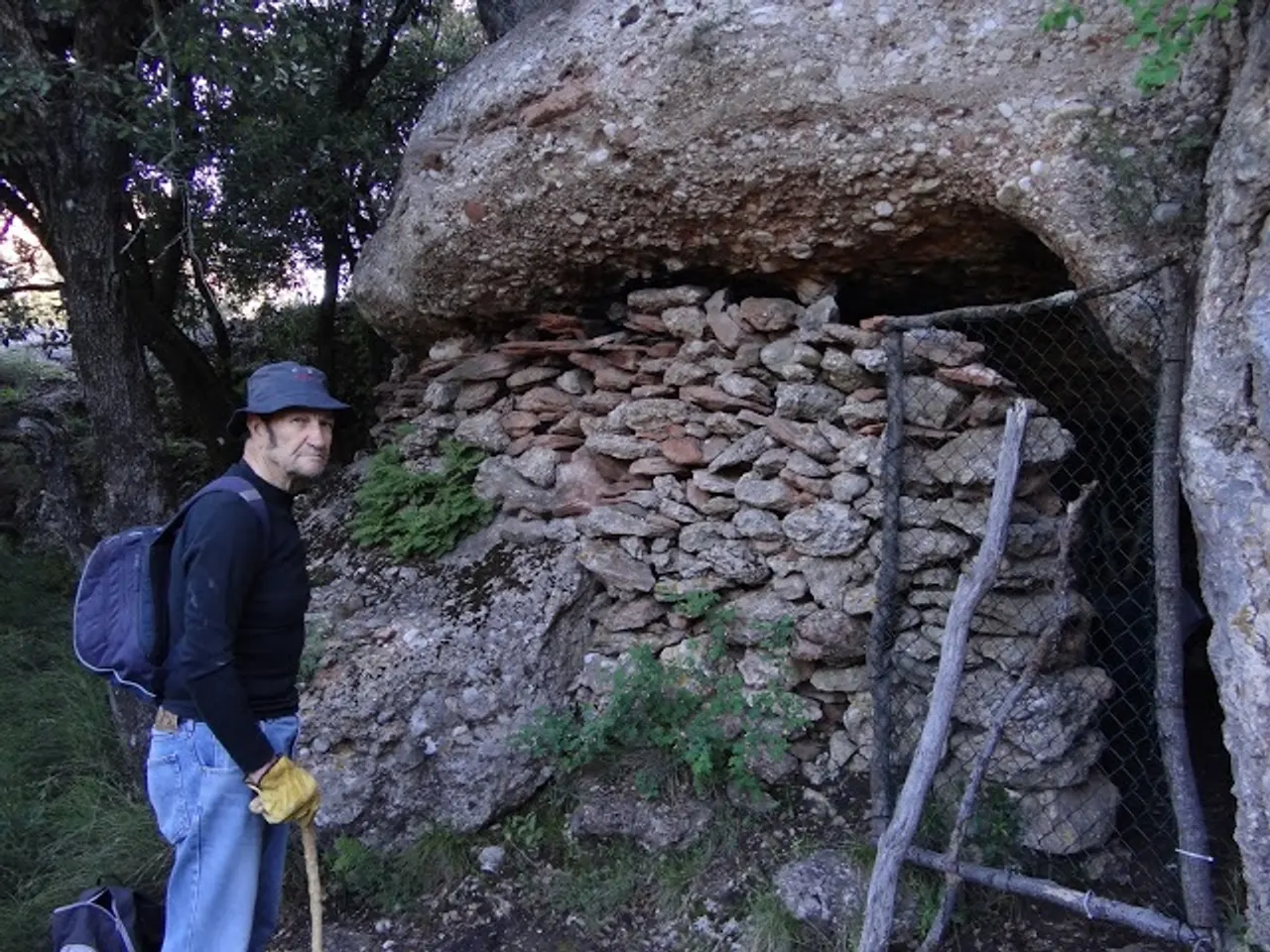Fotografia de DEBANADORS, COVA DELS