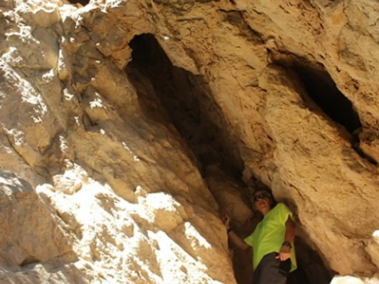 Fotografia de CANAL DEL CASTELL DE ROSET, COVA DE LA