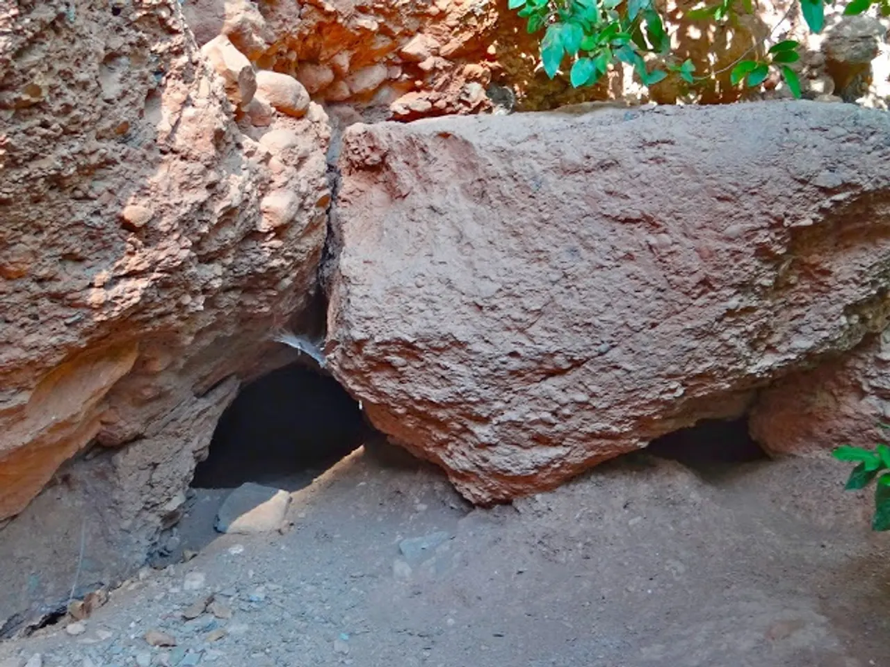 Photograph of CABRÓ, COVA DEL