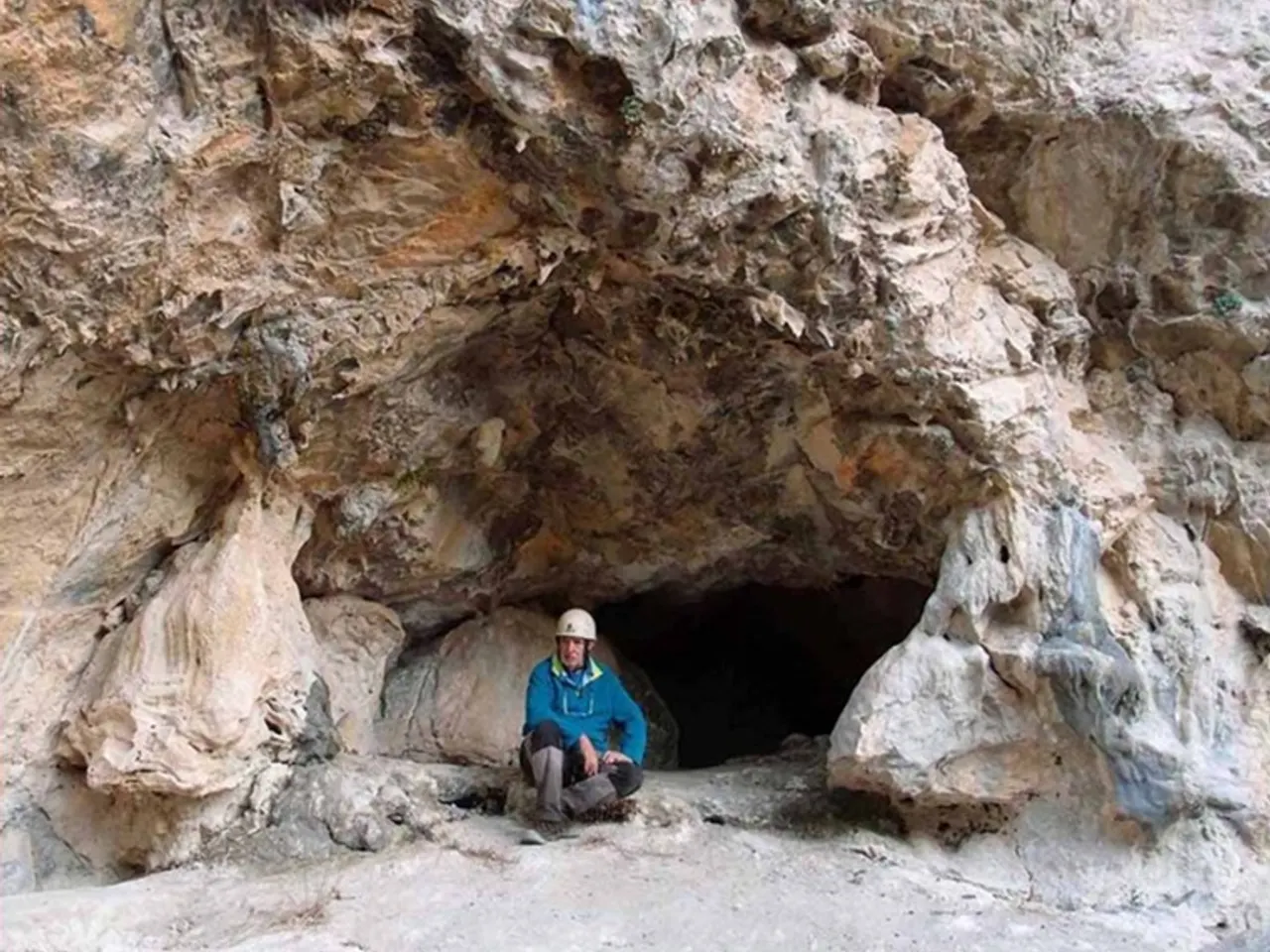 Photograph of ENCANTATS D'ESCALES, COVA DELS