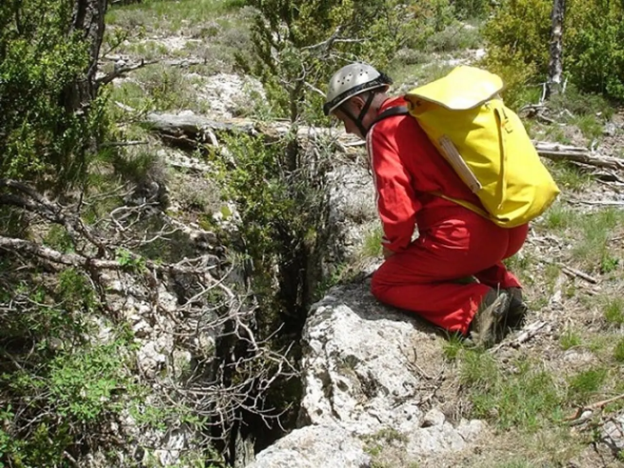 Photograph of CORRUBÍ, AVENC DE L'ESCLETXA PETITA DE