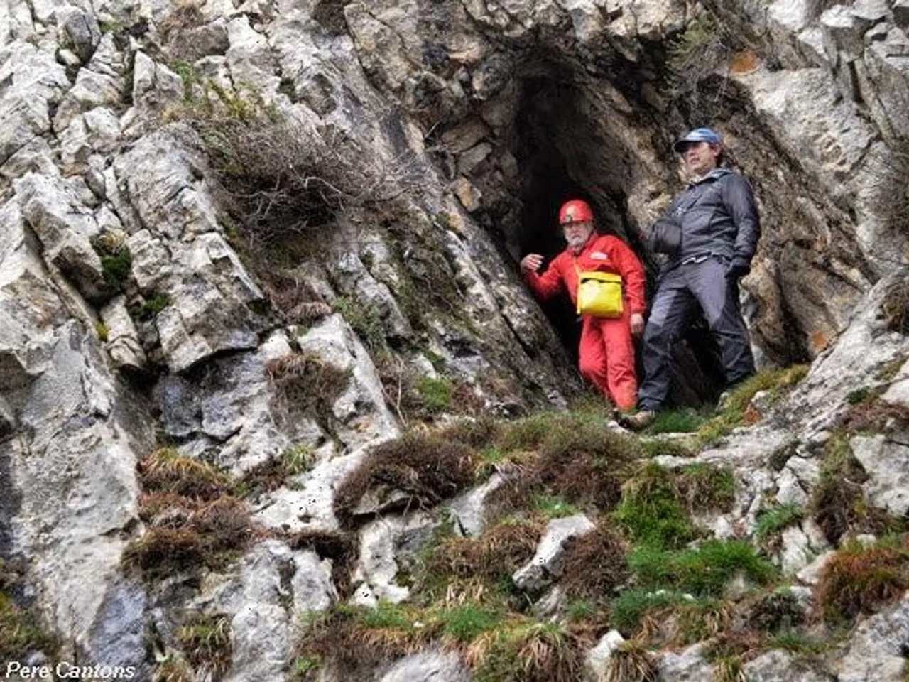 Photograph of EUGASSERS, FORAT DELS