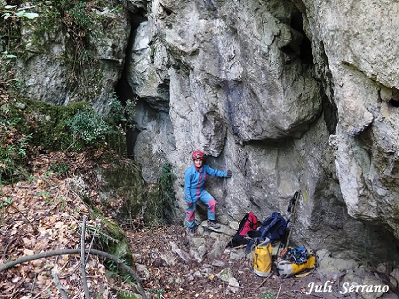 Fotografía de CARBONERA, AVENC DE LA