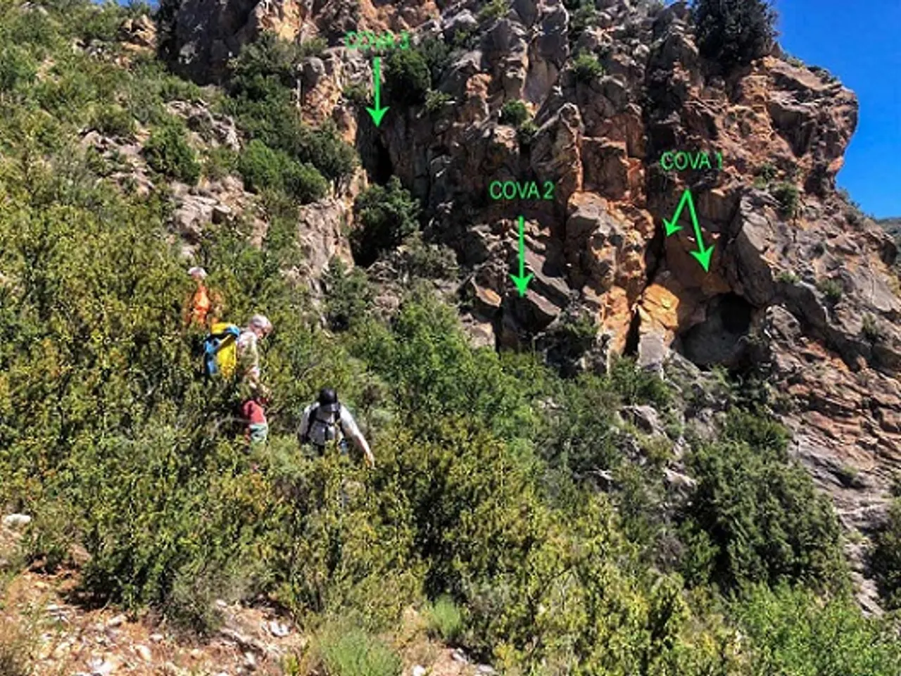 Fotografia de ROQUES ROGES, COVA Nº3 DE