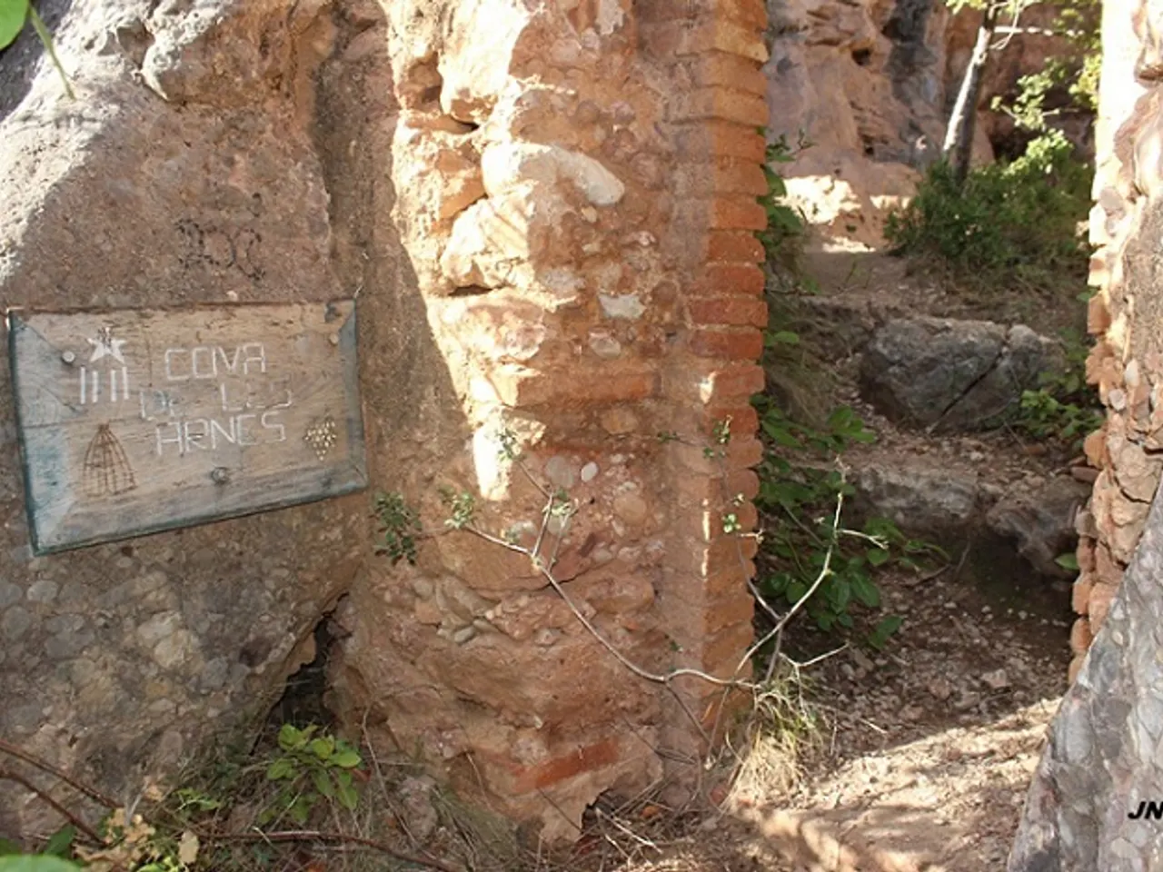 Photograph of CODOLOSA,  COVA DE LA