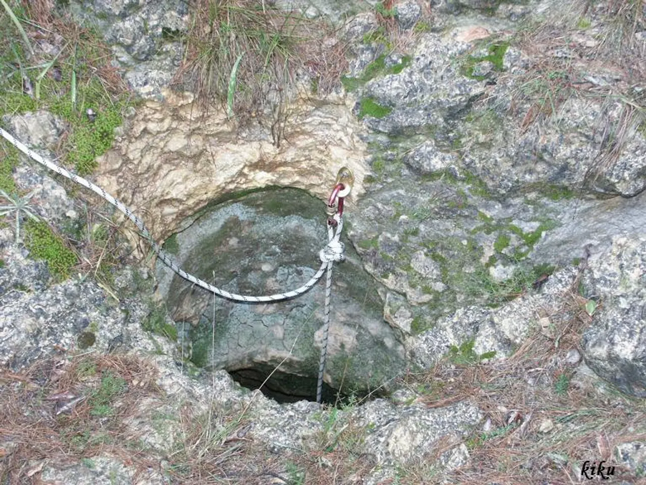 Fotografia de PLOMADA,  AVENC DE LA