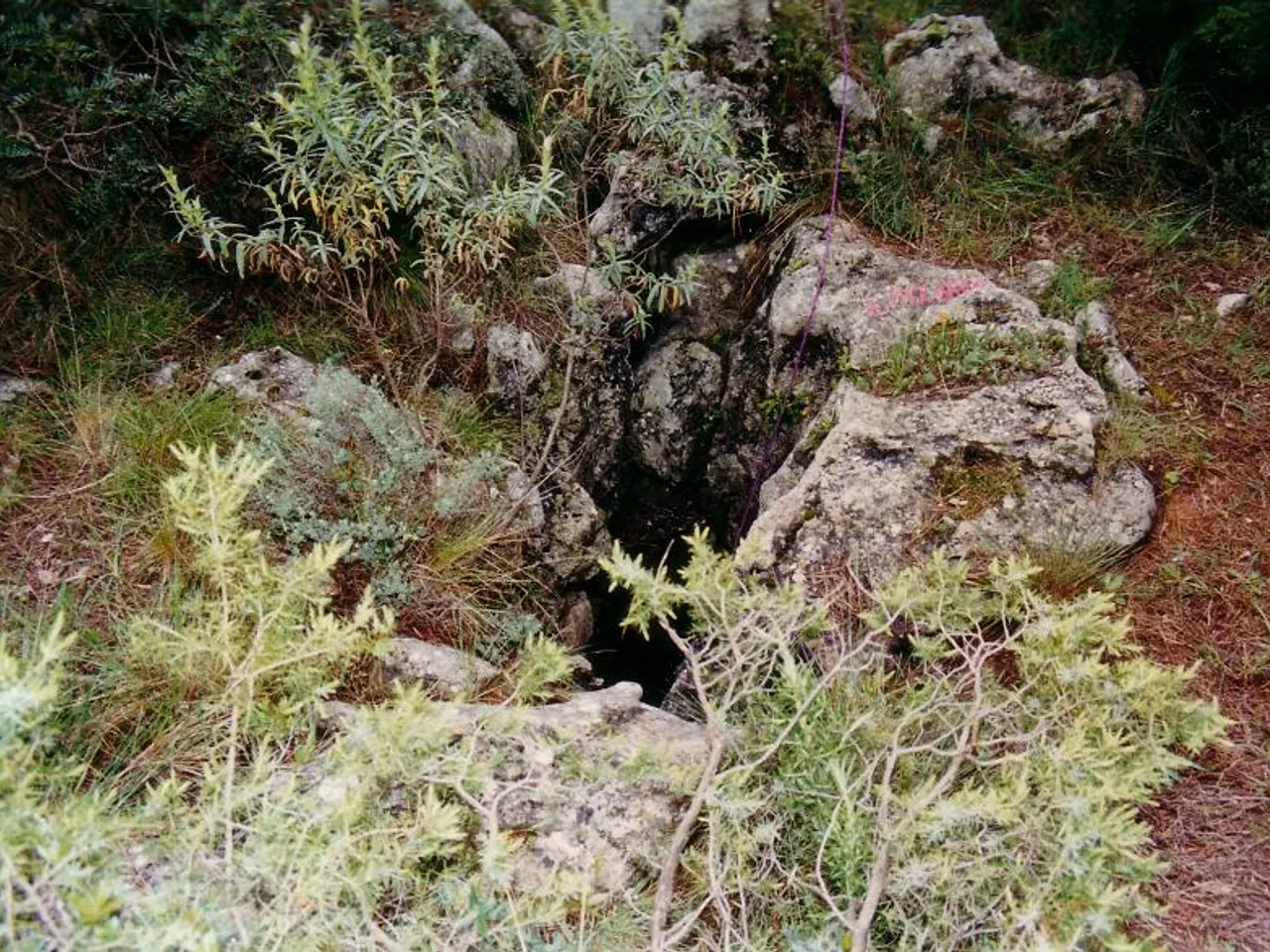 Fotografia de VINYA DEL TITÀ, AVENC DE LA