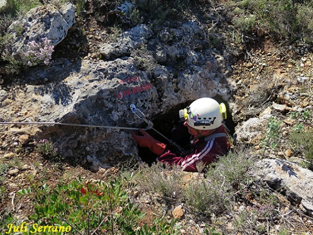 Fotografia de ESCANSA, AVENC D'