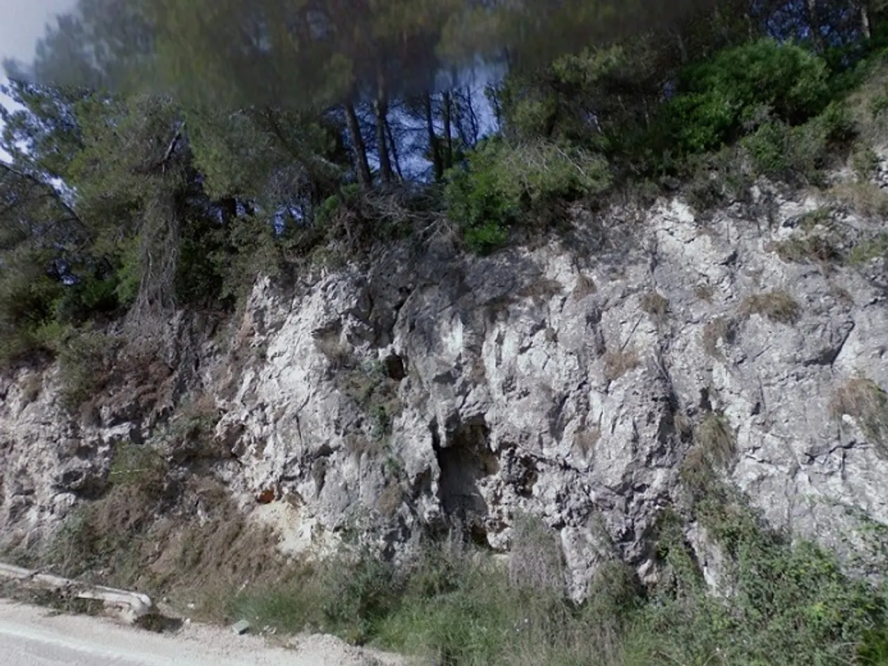 Fotografia de MORRUT, COVA PETITA DEL