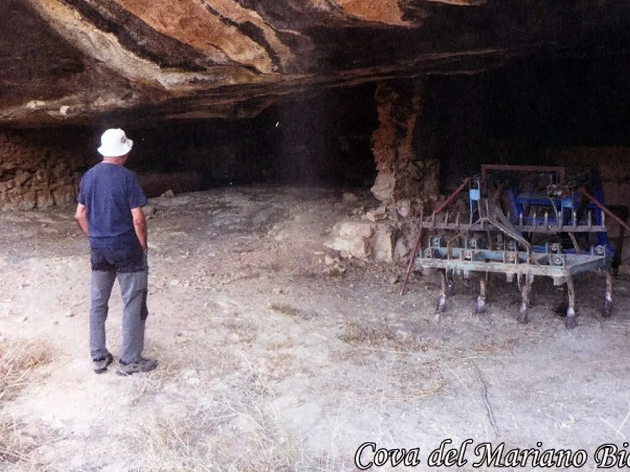 Fotografía de MARIANO BIOSCA, COVA DEL