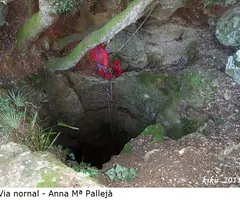 Fotografia de ESQUERRÀ, AVENC DE L' (4 de 31)