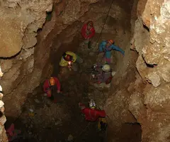 Fotografia de PENYA EMBASSADA, AVENC DE (5 de 8)