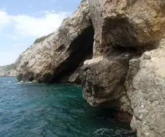 Photograph of AMFITEATRE, COVA DE L' (2 of 9)