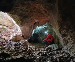 Fotografia de RESCLUSANYS, COVA DE (2 de 5)