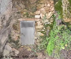 Fotografia de BAIXA, COVA (1 de 6)