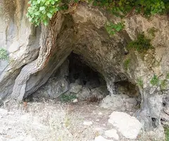 Photograph of CARAMELLA, FORATS DE LA (3 of 3)