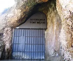 Photograph of ESPLUGA, COVA DE L' (4 of 18)