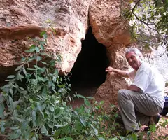 Fotografia de OEST DEL MONTCAU, COVA (1 de 2)