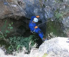 Fotografía de ESQUIROLET, AVENC DE L' (3 de 6)
