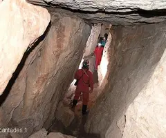 Fotografia de SANTA CREU D'OLORDA, COVES DE (2 de 4)