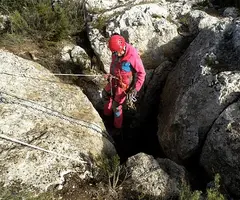 Fotografia de VENES, ESQUERDES DE LES - ROJALONS, AVENC GRAN DE (6 de 12)