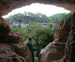 Fotografía de CASTELLOLÍ, COVES DE (2 de 10)