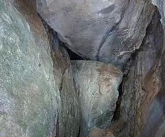 Photograph of ROCA SABEIA, AVENC Nº2 DE LA (4 of 4)