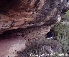 Fotografia de CAMÍ DEL MOLÍ, COVA PETITA DEL (2 de 3)