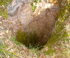 Fotografía de ROQUISSES, AVENC DE LES (1 de 1)