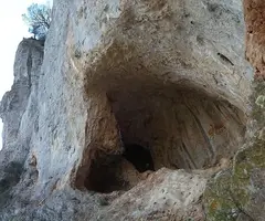 Fotografia de CASTELLOT, COVA DEL (1 de 3)