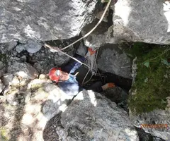 Fotografia de ROCA D'ABELLA, AVENC DE (2 de 3)