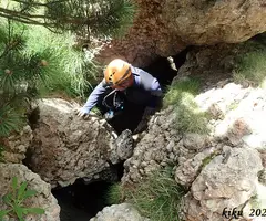 Photographie de NEVERA DE PUIGVENTÓS, AVENC DE LA (3 sur 8)