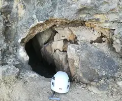 Fotografia de PEDRERA DE L'ANTIC, FORAT DE LA (2 de 8)