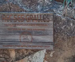 Photographie de GRALLES, REC SES (1 sur 9)