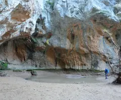 Fotografia de FOU DE SANT MARTÍ DE TOUS, BALMA DE LA (1 de 2)