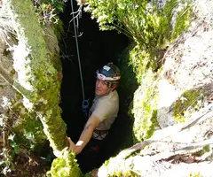 Photograph of ROCA SABEIA, AVENC Nº2 DE LA (1 of 4)