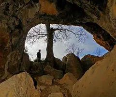 Fotografia de NEGRA DE TRAGÓ, COVA (2 de 12)