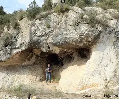 Fotografia de GUNYOLES, COVA I ABRIC DE LES (1 de 4)